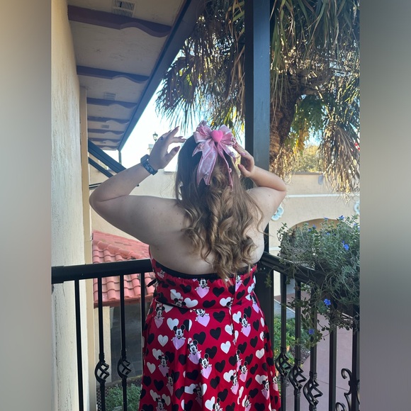Her Universe Disney Mickey Mouse & Minnie Mouse Hearts Retro Halter Dress - Picture 4 of 4